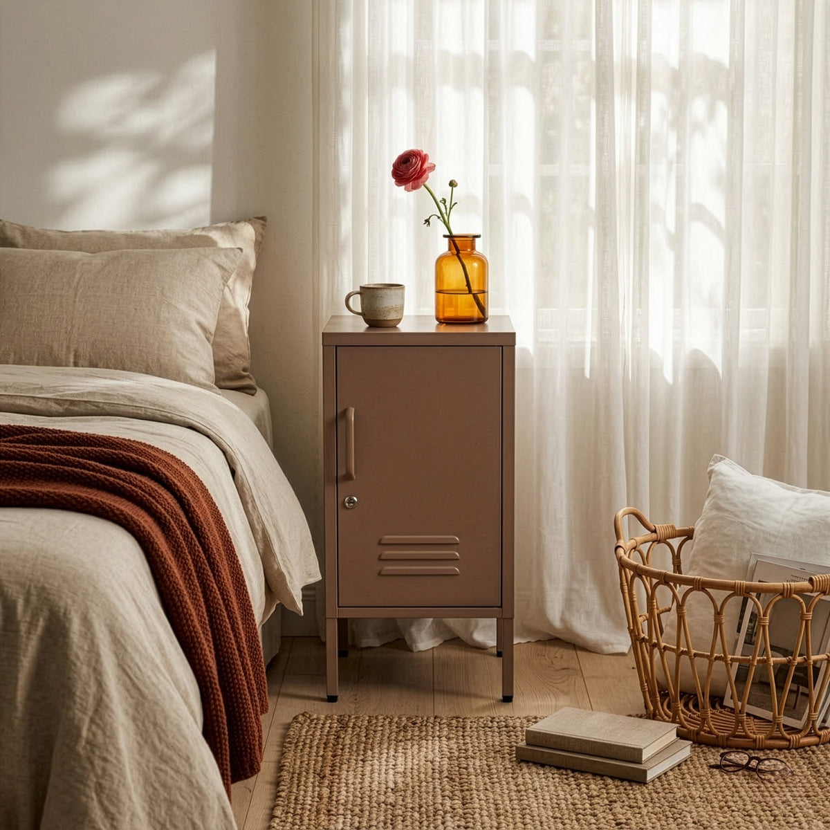 Luna Metal Side Table - Maeve Living